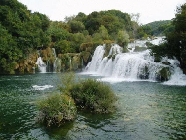 Apartments Villa Bayview Trogir Exterior photo